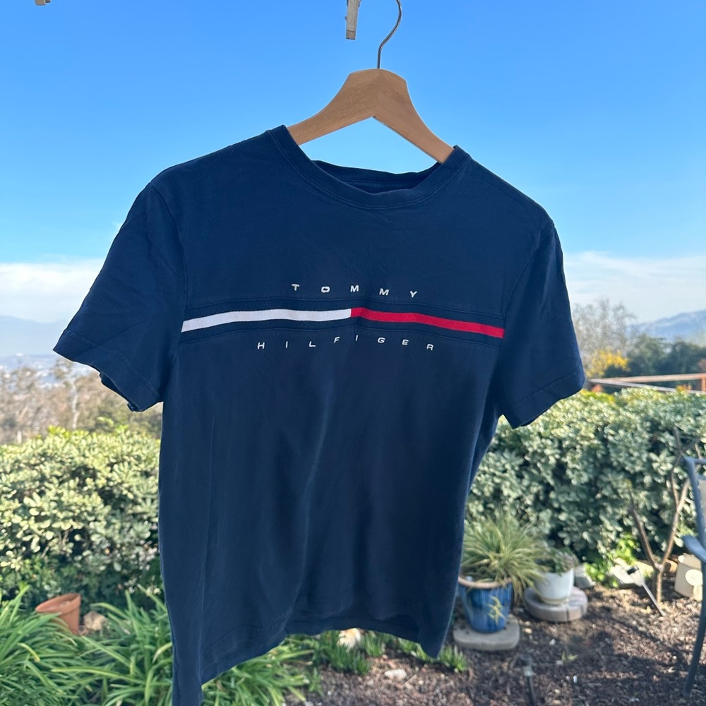 Tommy Hilfiger navy blue tee shirt
